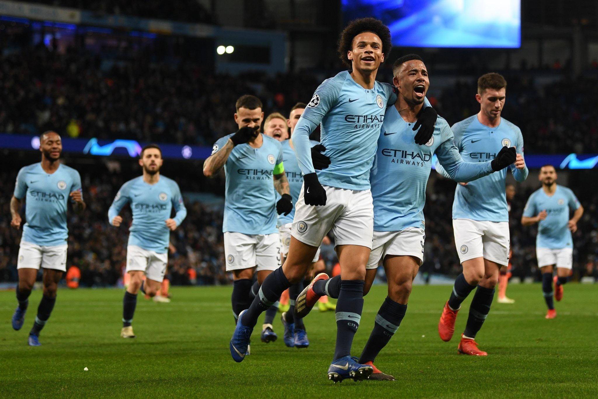 己的阵容配 己的阵容配